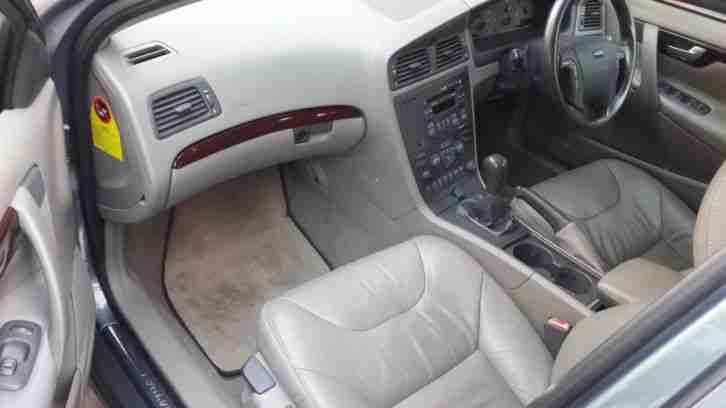 VOLVO V70 2.4 petrol, 117000 millage, 12 month M.O.T.
