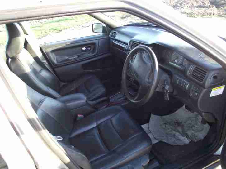 VOLVO V70 CLASSIC AWD AUTO SILVER LONG M.O.T 4 NEW WINTER TYRES (POSS SWAP)