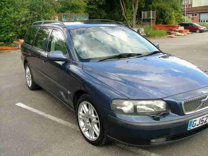 V70 D5 SE AUTO 02 GLEAMING BLUE MET