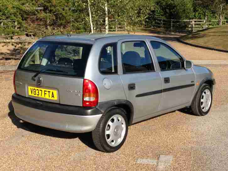 Vauhall Corsa 1.2 16v CDX Auto ***ONLY 48,750 MILES WITH FULL SERVICE HISTORY***