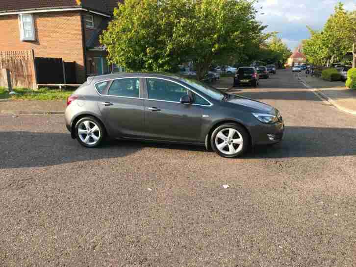 Vauxhall Astra 1.6 Petrol 5 Door 2010 VeryLow Mileage and 1 Year Mot 07498808619