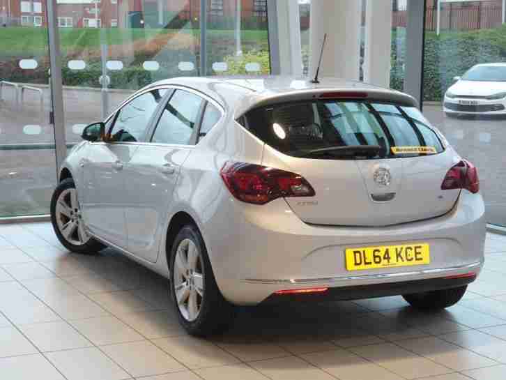 Vauxhall Astra 1.6i 16V SRi 5dr