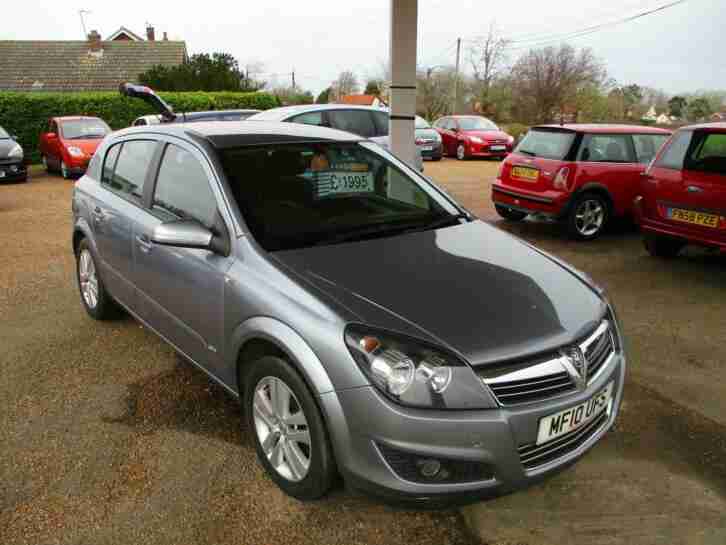 Vauxhall Astra 1.6i. Opel car from United Kingdom