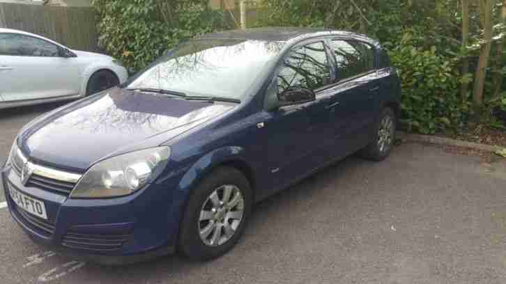 Vauxhall Astra 1.7CDTI. Opel car from United Kingdom