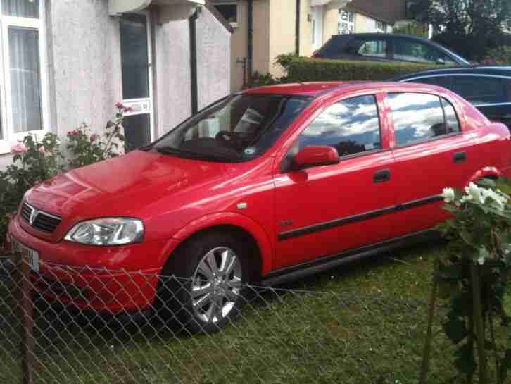 Vauxhall Astra 1.8 16V SX1 Five Door Hatchback 2001