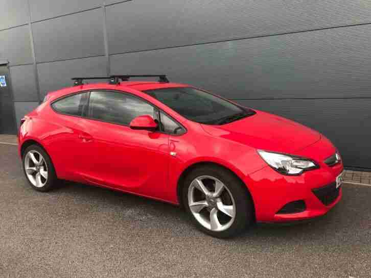 Astra 2.0 diesel GTC 2011 low miles