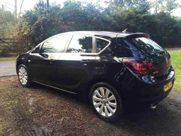 Vauxhall Astra CDTI ELITE 2.0 L/ 2011