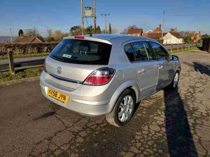 Vauxhall Astra Elite 2008 1.8 16v