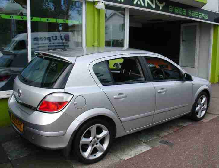 Vauxhall Astra SRi 1.8i 16v auto