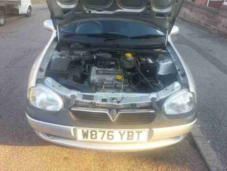 Vauxhall Corsa 1.0 silver 3 doors