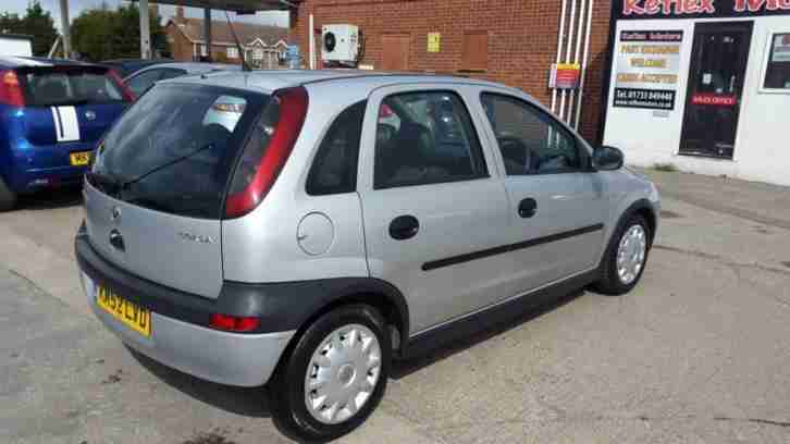 Vauxhall Corsa 1.0i 12v Elegance Hatchback 5d 973cc