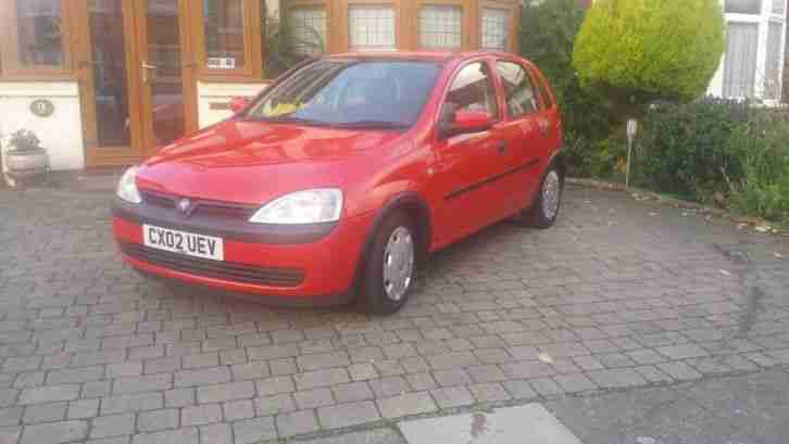 Vauxhall Corsa 1.2 comfort 2002 (in fantastic condition & drives amazing)