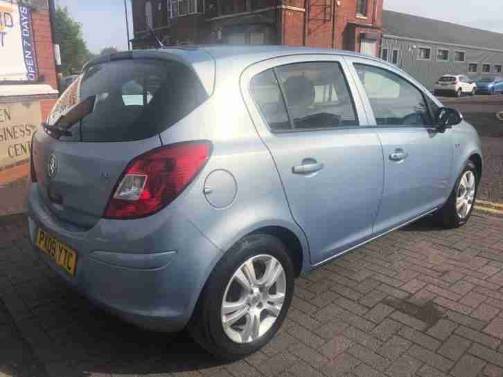 Vauxhall Corsa 1.4 club, 2009, mot May 19, 5 door, cheap car.