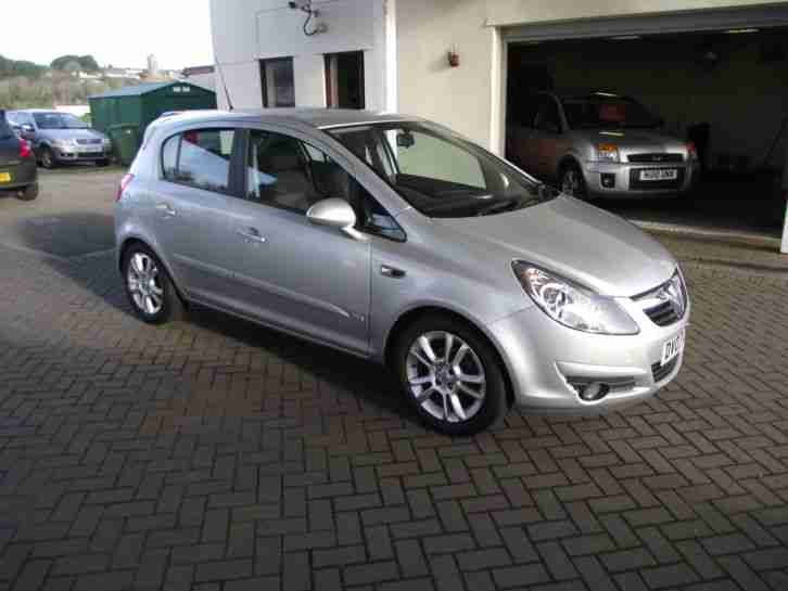 Vauxhall Corsa 1.4i 16v ( a/c ) SXi