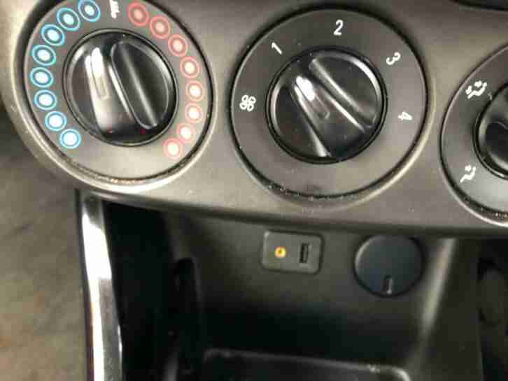 Vauxhall/Opel ADAM 1.2i VVT 16v ( 70ps ) 2016MY JAM