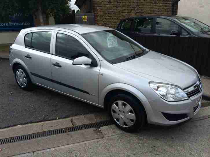 Vauxhall/Opel Astra 08 1.4i 16 valve LIFE 5 DOOR SERVICE HISTORY