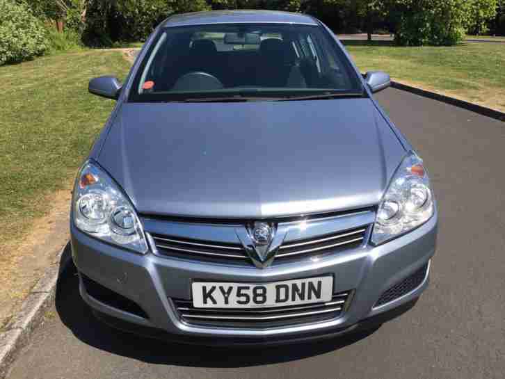 Vauxhall/Opel Astra 1.4i 16v 2008MY Breeze