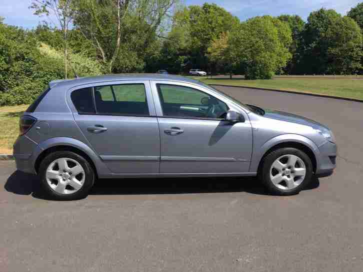 Vauxhall/Opel Astra 1.4i 16v 2008MY Breeze