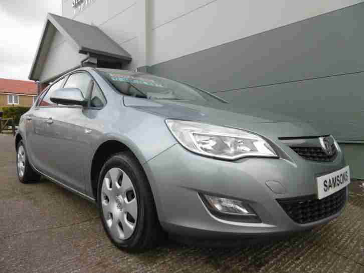Vauxhall/Opel Astra 1.4i 16v VVT ( 100ps ) 1364cc 2010MY Exclusiv