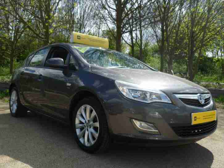 Vauxhall/Opel Astra 1.4i VVT 16v ( 100ps ) 2012 / 12 Active