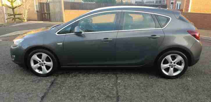 Vauxhall/Opel Astra 1.6 ( 115ps ) 2010MY SRi