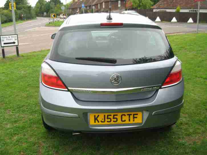 Vauxhall/Opel Astra 1.6i 16v 2005MY SXi Digital