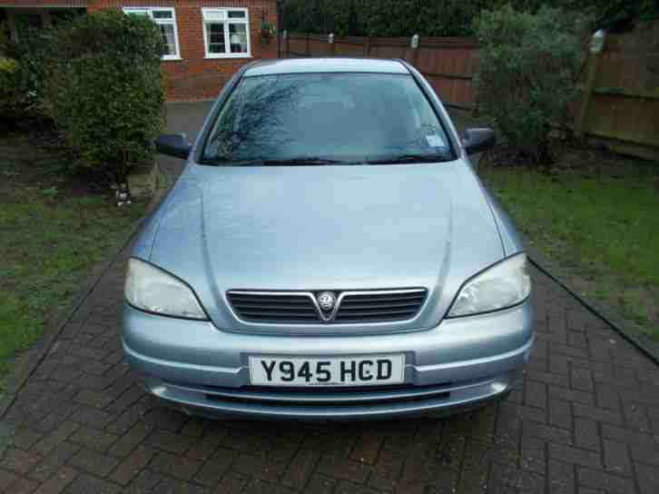 Vauxhall/Opel Astra 1.6i 16v ( a/c ) 2001MY Club clean car for the year