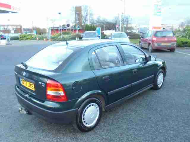 Vauxhall/Opel Astra 1.6i auto 2000MY Envoy