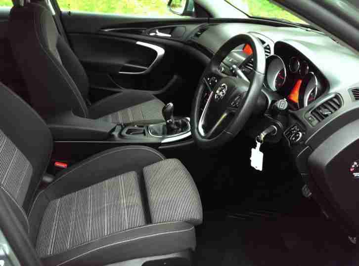 Vauxhall/Opel Insignia 2.0CDTi 16v ( 160BHP ) 2013 SRi