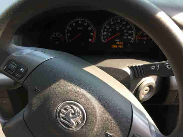 Vauxhall/Opel Vectra 1.8i 16v 2005.5MY Life