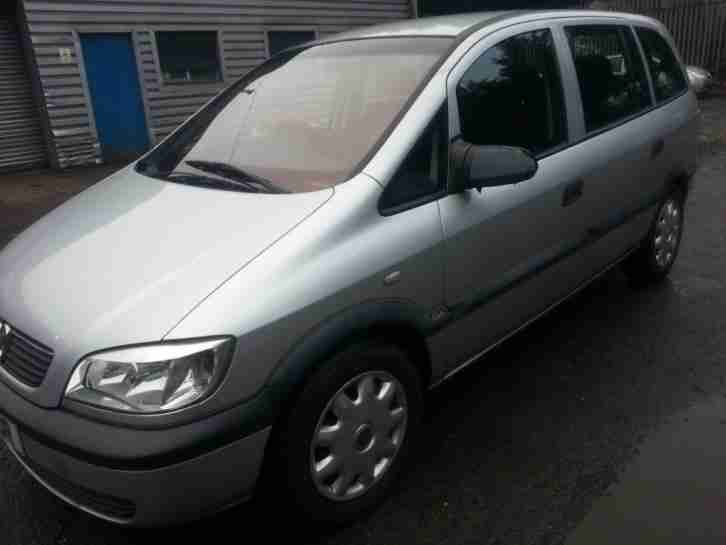 Opel Zafira 1.6i 16v 2001 Club 7