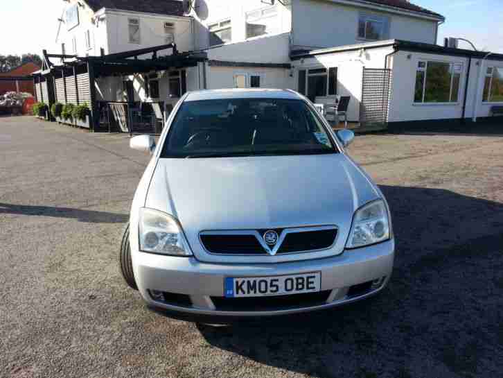 Vauxhall Vectra Elite 1.9 CDTi 150 BHP Auto - Excellent Condition