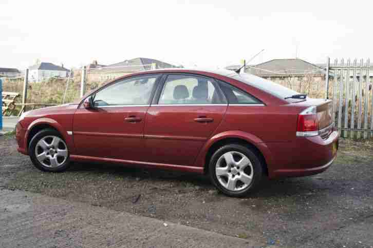 Vauxhall Vectra Exclusiv 1.9 CDTI Diesel 2007 Red