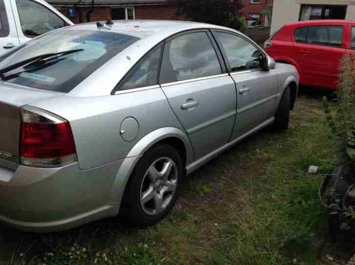 Vauxhall Vectra Exclusive 1.9 120bhp