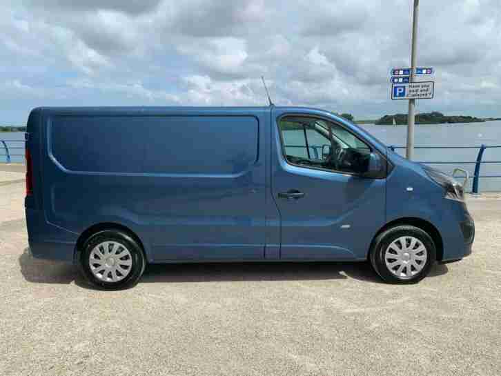 Vauxhall Vivaro 1.6CDTi (120Hp) BiTurbo Sportive 2700