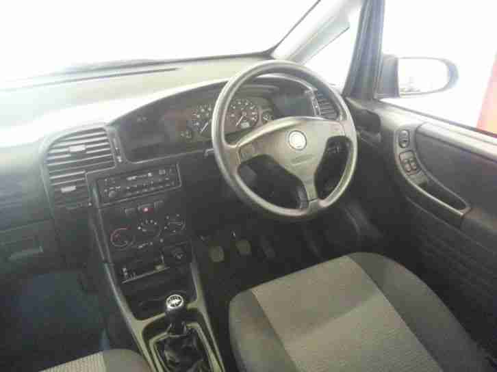 Vauxhall Zafira 1.6i 16v 2004MY Life 7 SEATS MPV ESTATE 5DOOR MANUAL PETROL