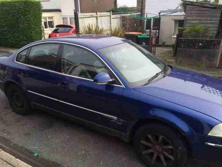 Volkswagen Passat TDI Highline 04 diesel MOT Mid March 2015 Spares or repair