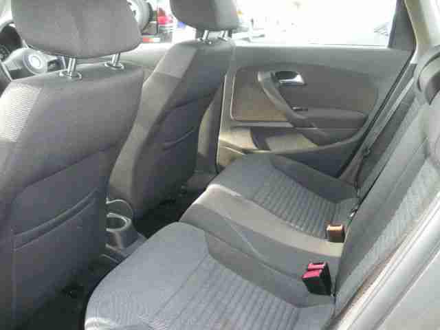 Volkswagen Polo 1.6TDI ( 75ps ) 2010MY SE