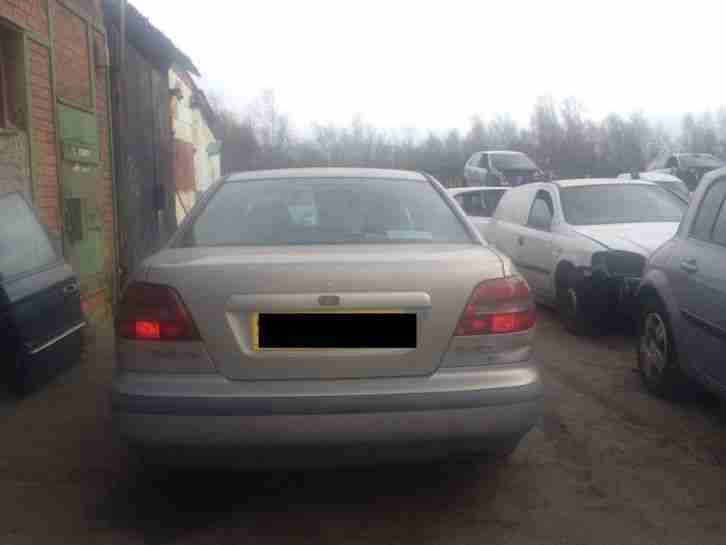 Volvo S40 1.8 ( 115bhp ) 1999 SE BREAKING FOR SPARES AND REPAIRS