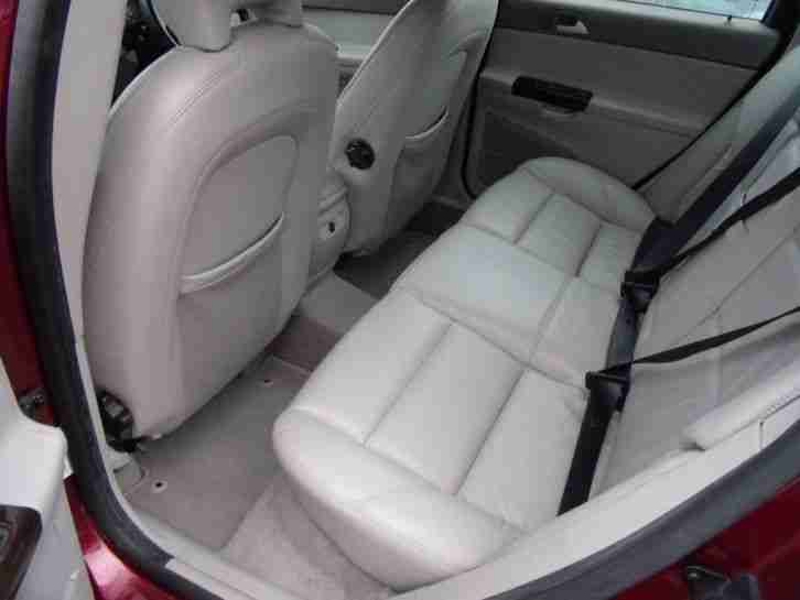 Volvo S40 2.0d SE 4dr Saloon 6 Speed