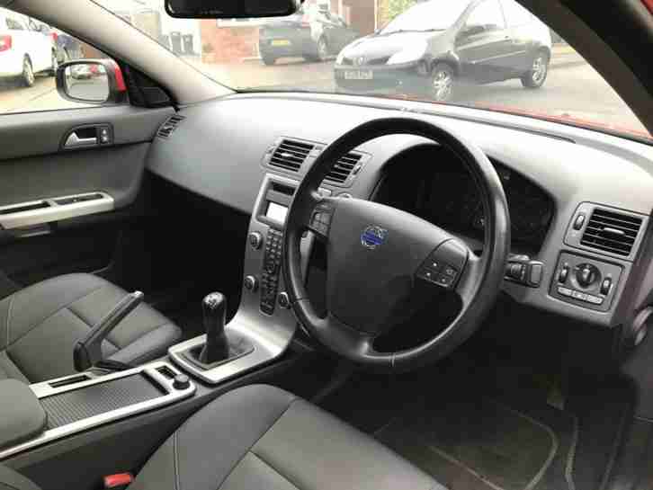Volvo S40 2.4 D5 SE Saloon - D5 ENGINE!