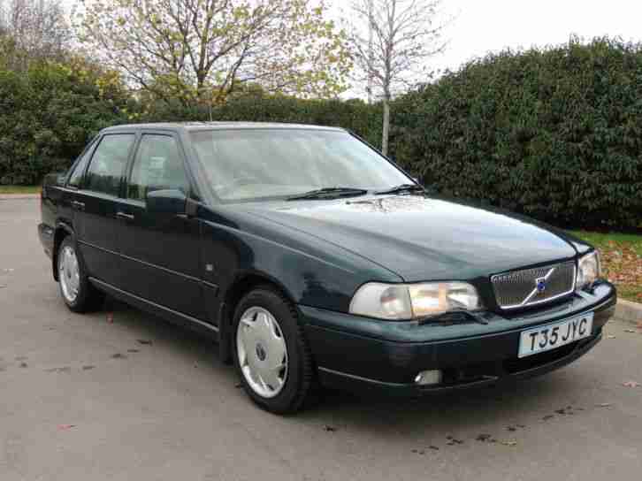 Volvo S70 2.5D. Volvo car from United Kingdom