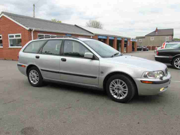Volvo V40 1.8 S, 03 REG WITH ONLY 67,000 MILES FROM NEW