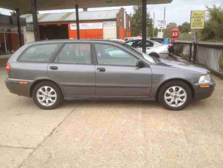 Volvo V40 2.0 auto 2000MY full mot.tow bar and electrics.