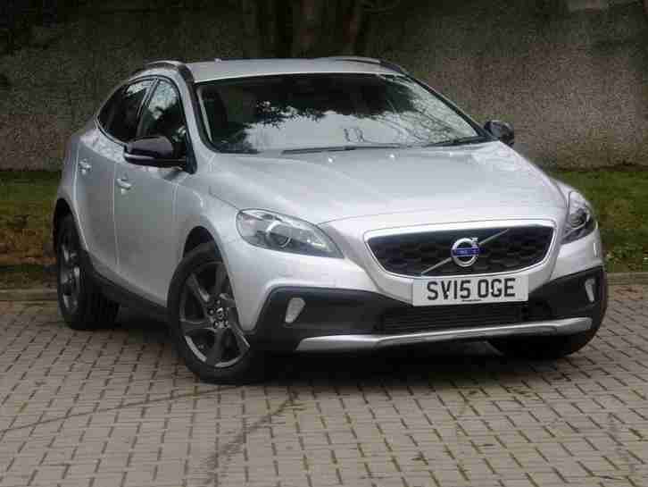 V40 D2 Cross Country Lux Nav 5dr