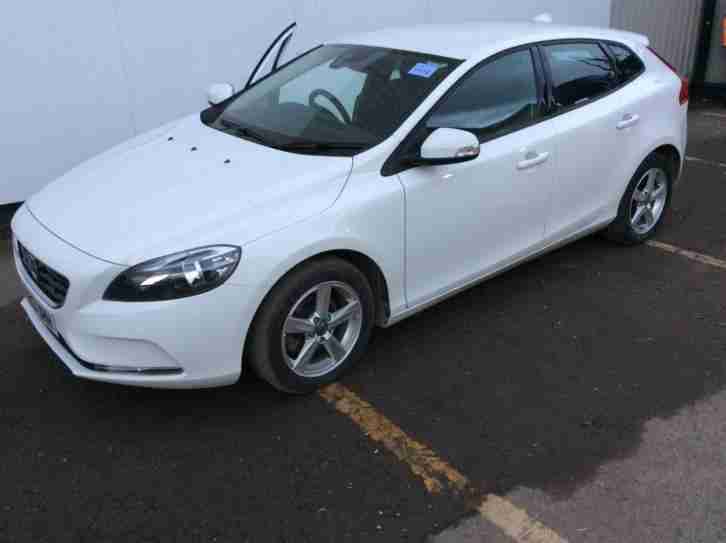 Volvo V40 D2 ES 5dr