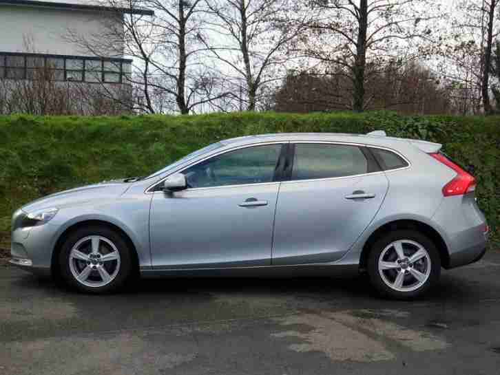Volvo V40 D2 SE 5dr