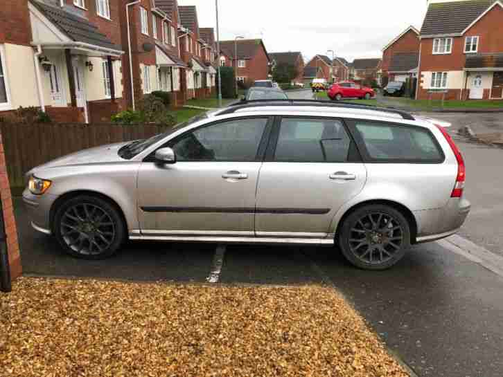 Volvo V50 estate 2 litre sport