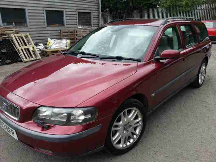 Volvo V70 2.0 T auto SE LEATHER PARKING SENSORS