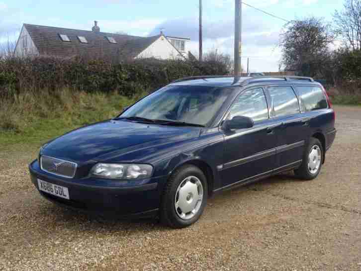 Volvo V70 2.4 (140bhp) 7 SEAT Estate. 2 Owners 111k Miles With S/History